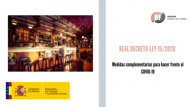 White Minimalist Snowy Themed Daily Calendar (10)